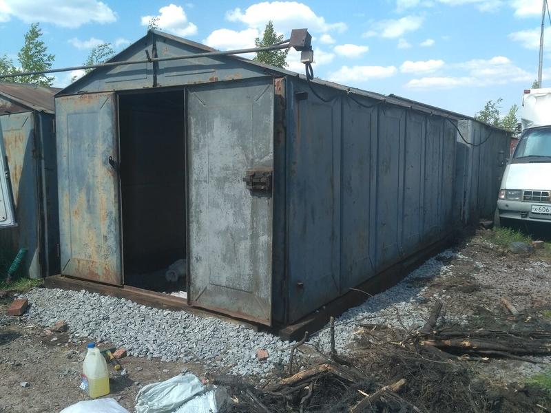 Железный гараж